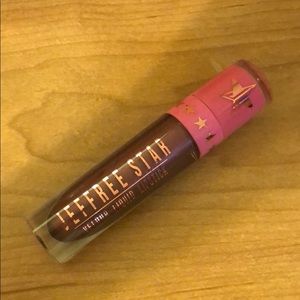 No Tea, No Shade Liquid lipstick